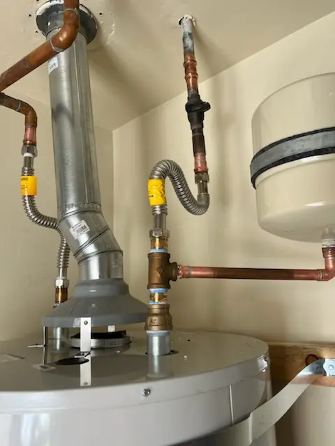 Water heater installation and plumbing repair in Downtown Mesquite